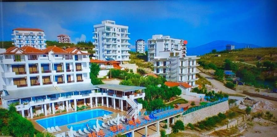 Sadet'S Penthouse Saranda Apartment Exterior photo