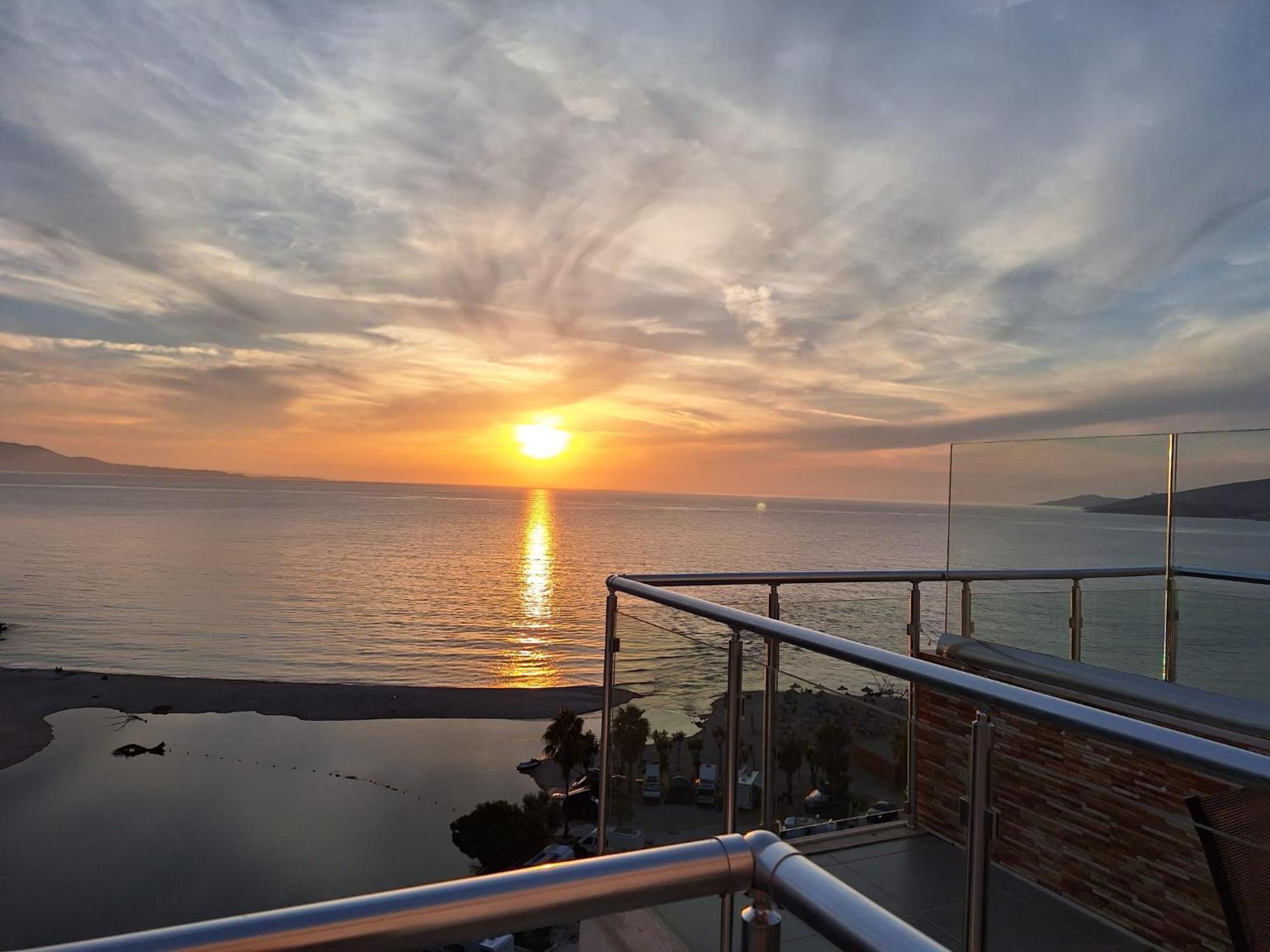 Sadet'S Penthouse Saranda Apartment Exterior photo